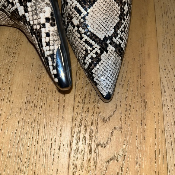 Steve Madden x WinnieHarlow Snakeskin Tina Bootie 7.5 - Picture 2 of 4